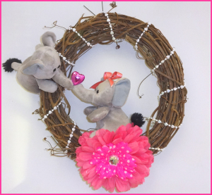 elephant sweetheart wreath